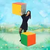 Большие кубики с разноцветными гранями