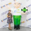 Надувная фигура с машущей рукой Премиум Спортсмен с кубком 2,5 м
