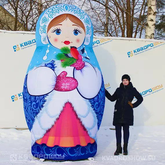 Надувная декорация большая Матрешка Снегурочка